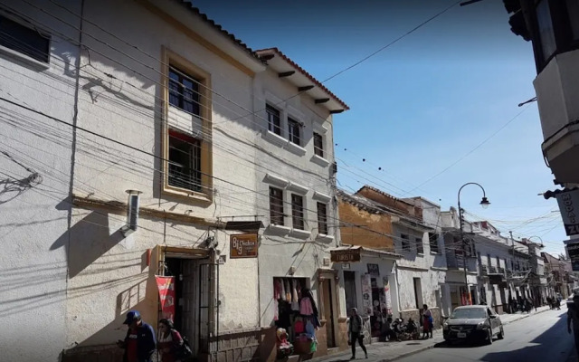 Alojamiento El Turista - Hostel