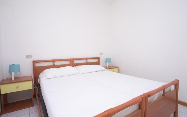 N57 - Numana, Villa Con Giardino a 200mt Dal Mare