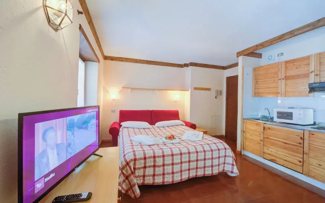 Abeti A2-17 few min From ski