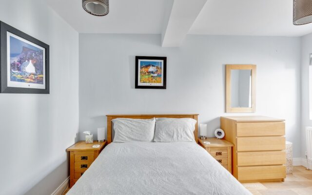 Fantastic 1BD Flat With Garden Central Kingston