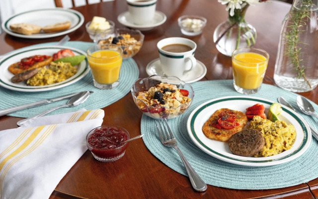 Stone Mountain Manor