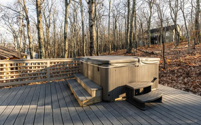 Wintergreen Retreat Jacuzzi Sauna dog Friendly