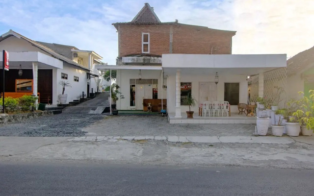 RedDoorz at Paris Ocean