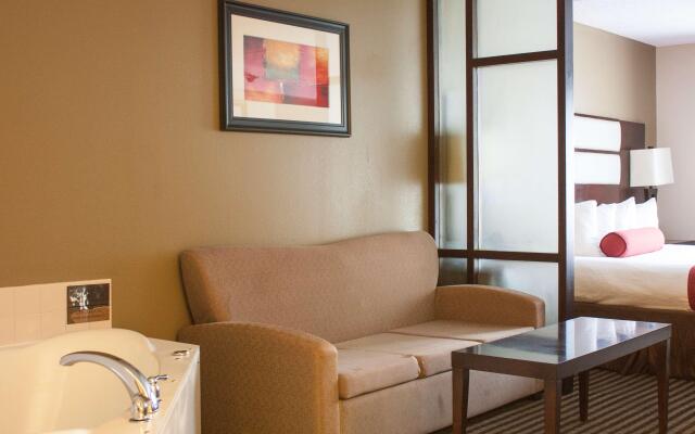 Comfort Inn & Suites Copley Akron