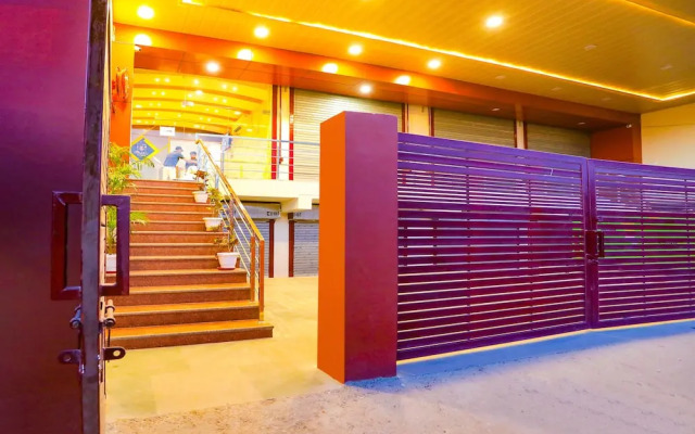 Fabexpress Trijal Inn