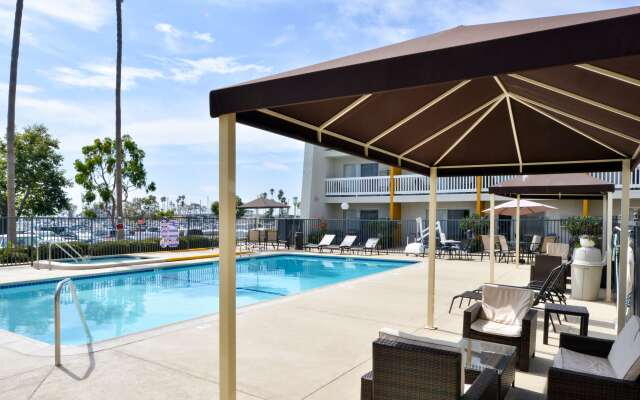 Dana Point Marina Inn