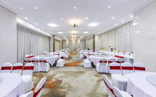 Wyndham Garden Jaozuo West High-Speed Railway Station