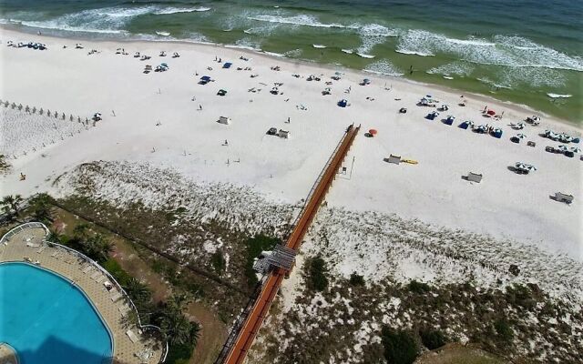 Beach Colony Tower Penthouse 16A