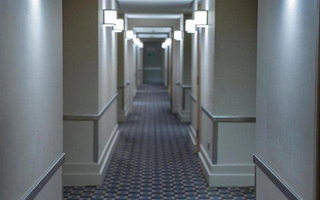 Big Blue Hotel