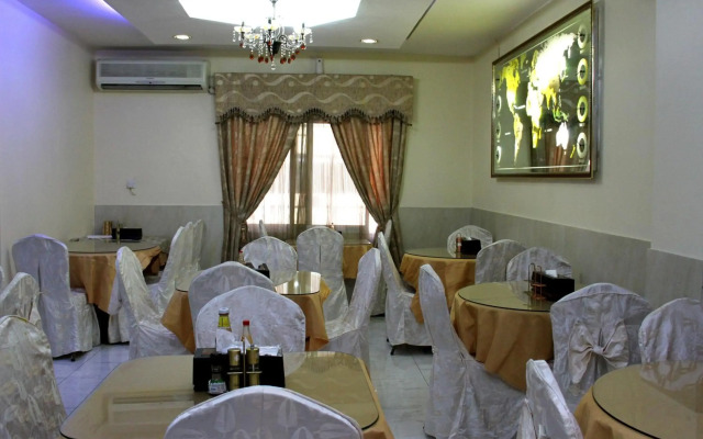 Al Ahrar Hotel
