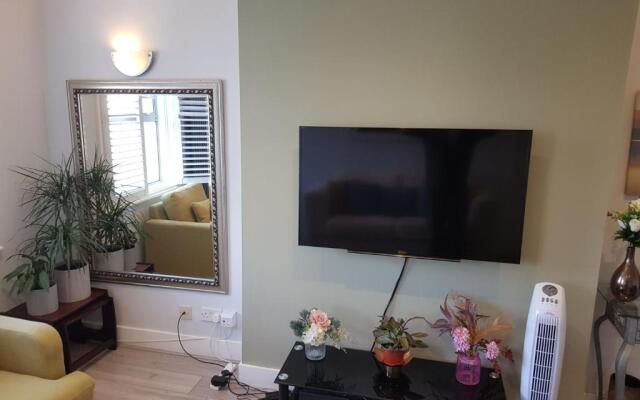 Beautiful Parkview Apartment in Seaside Eastbourne
