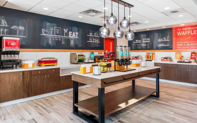 Hampton Inn & Suites Indianapolis West Speedway