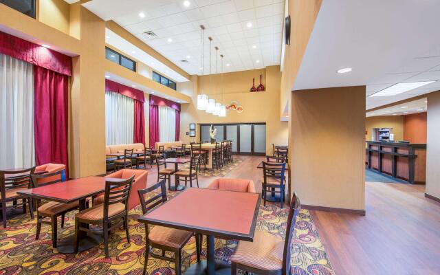 Hampton Inn & Suites Oklahoma City - South