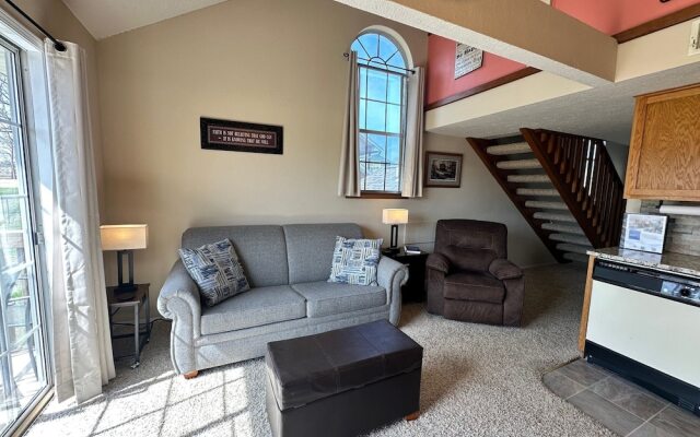 Dreamers Delight 2 Bedroom Condo by RedAwning