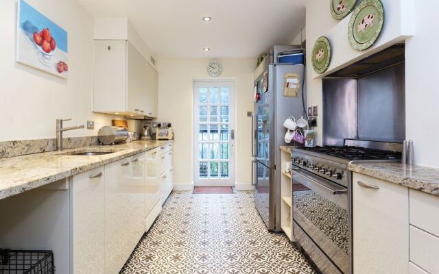 Veeve - Sloane Square Comfort