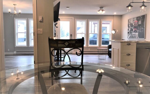 Esther's Place-Carleton Place Downtn Apt