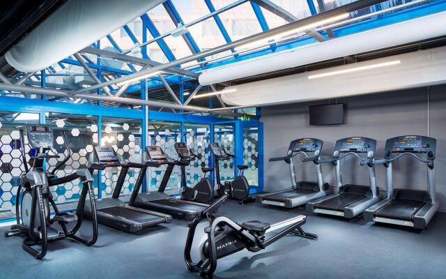 Radisson RED Hotel London Heathrow