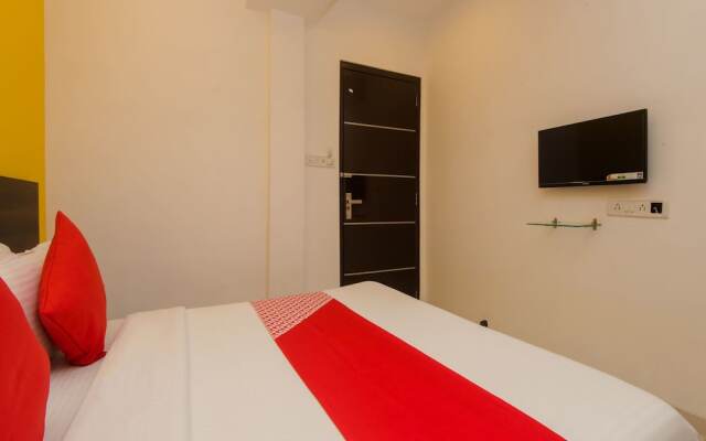 OYO 11498 Hotel Bliss Executive