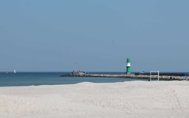 Tranquil Apartment in Ostseebad Kühlungsborn near Sea Beach