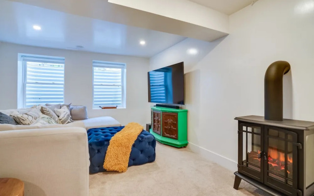 Spacious Minneapolis Home - 2 Mi to Downtown!