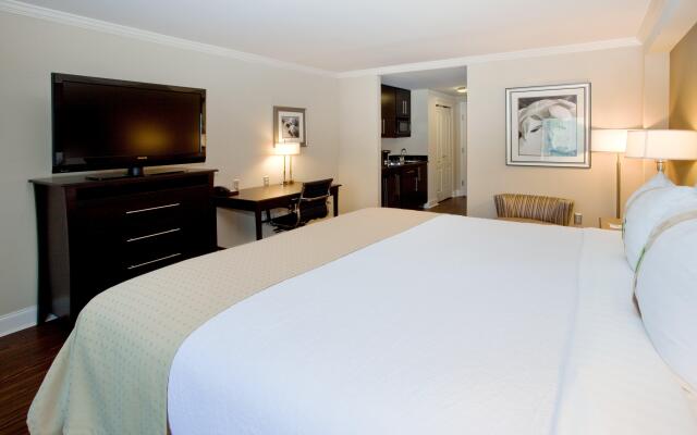 Holiday Inn Macon North by IHG