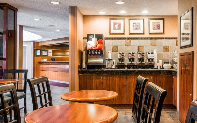 Comfort Inn & Suites