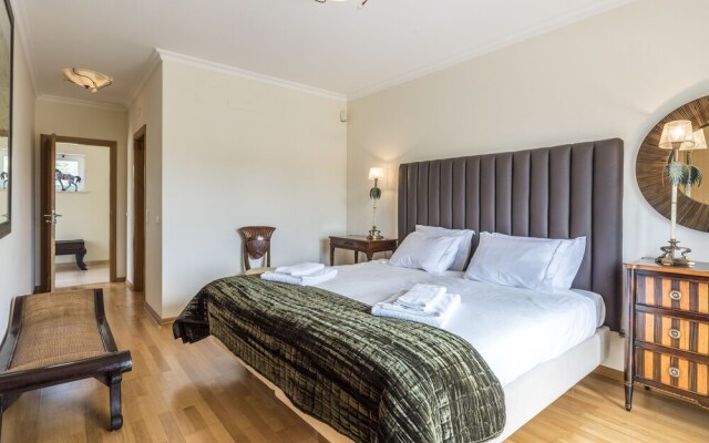 CheckinCheckout - VillaMoura with Private Pool