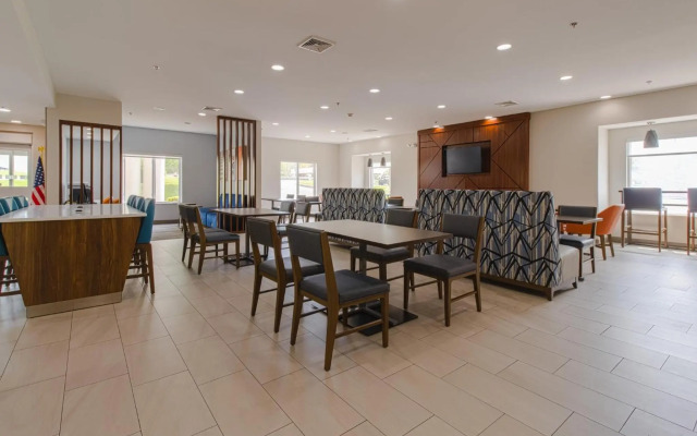 Holiday Inn Express Hartford – Newington, By IHG