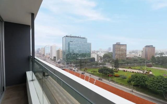 w Majestic 2BR w Modern Balcony in Miraflores