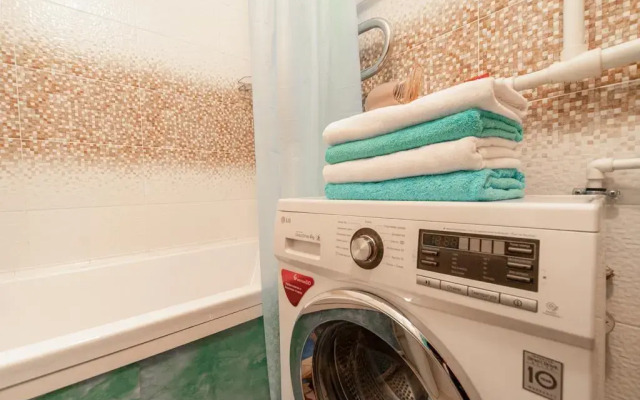 Пять звезд на бульваре Рябиновый