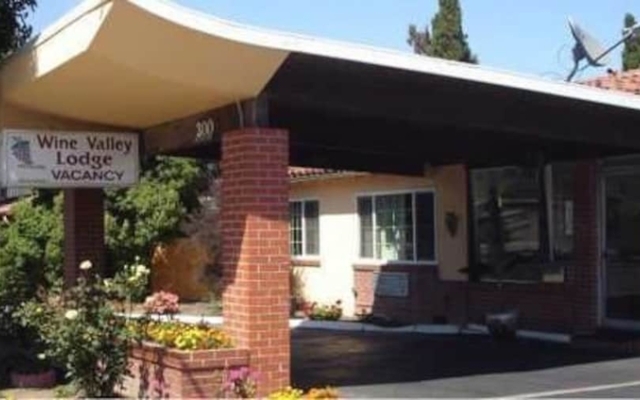Wine Valley Lodge