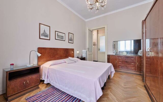 Vintage Flat Crocetta