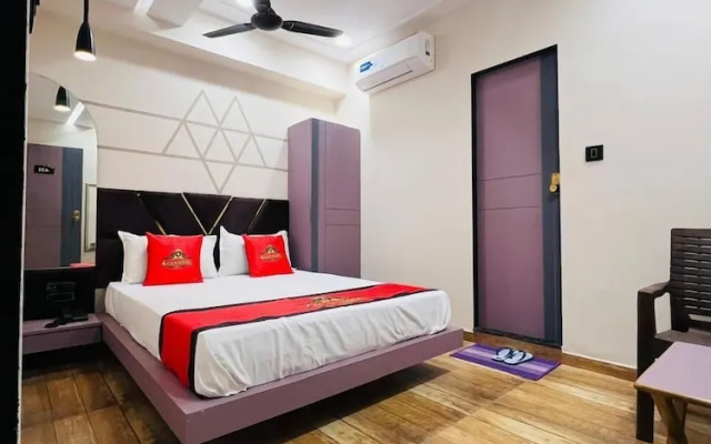 4 Ever Hotel - Surat