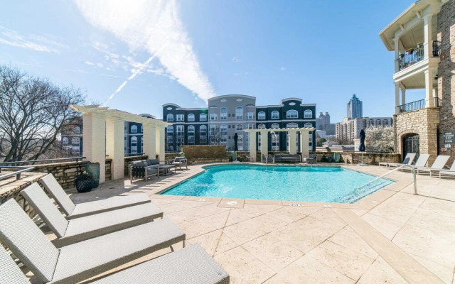 Furnished Apartments in Midtown