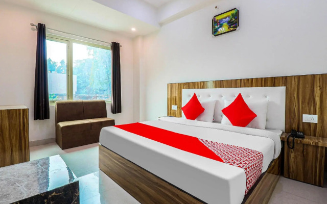 OYO Flagship 86255 Hotel Elite Inn