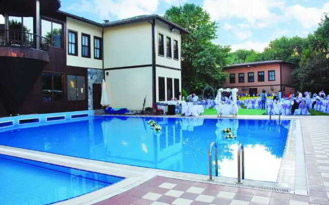 Otanti̇k Club Hotel & Spa