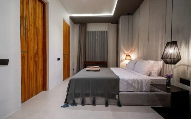 Sebelas Apartments by EVDEkimi