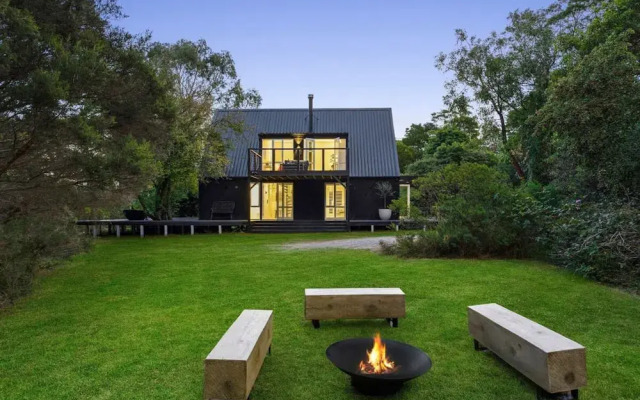 The Coast Country Cottage
