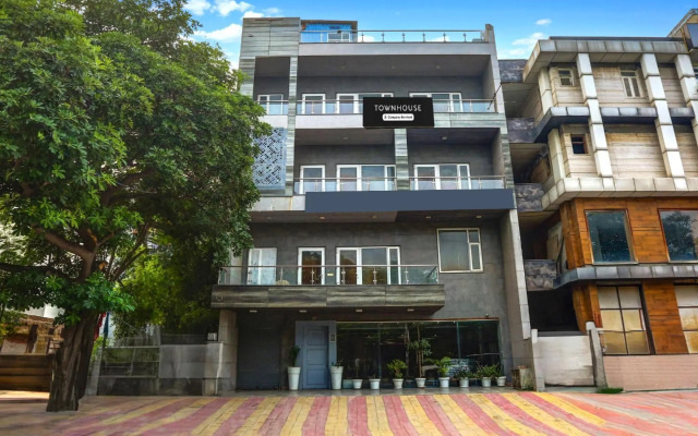 Oyo Townhouse 279 Sector 23 Rohini