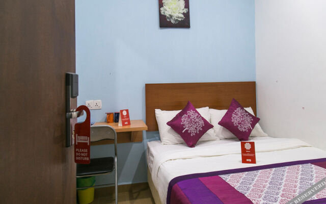 Colour Hotel by OYO Rooms
