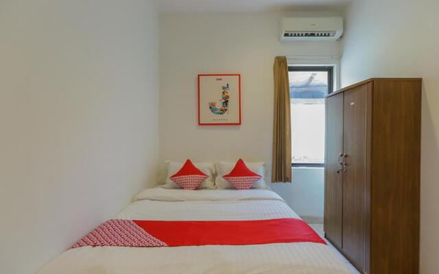 Super OYO 866 Idola Residence