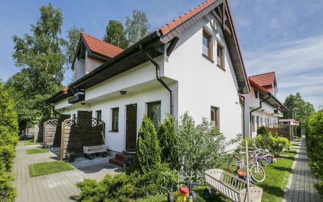 Quaint Holiday Home in Gleznowo With Parasol