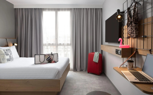 Moxy Paris Clamart