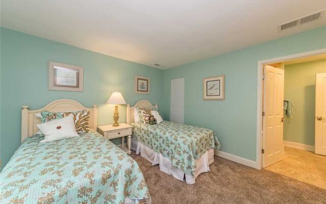 Slack Tide 6 - Four Bedroom Condo