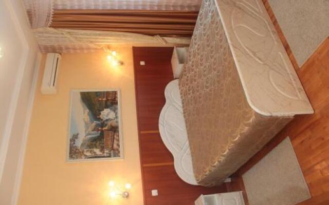 Hotel 7 Ogney