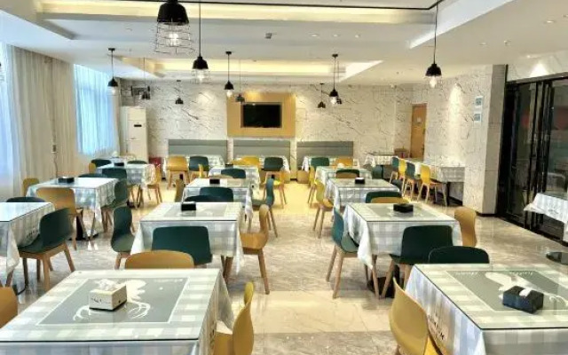 Vienna Hotel (Wuhan Dahualing AEON Menglecheng Branch)