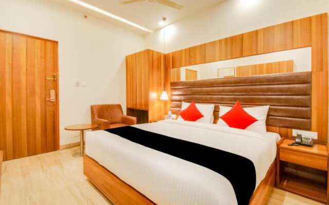 Capital O 62639 Inn The Centre