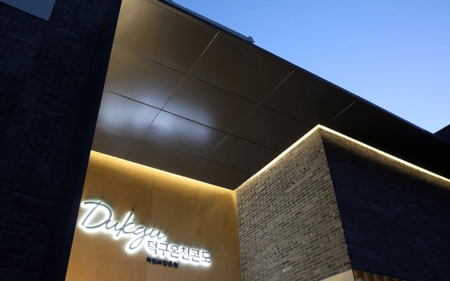 Dukgu Oncheon Resort Condo