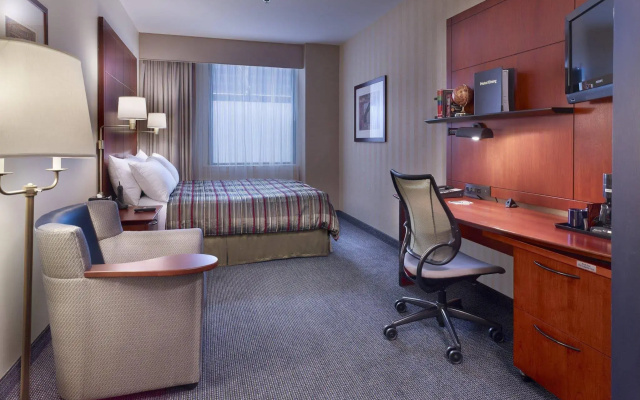 Central Loop Hotel