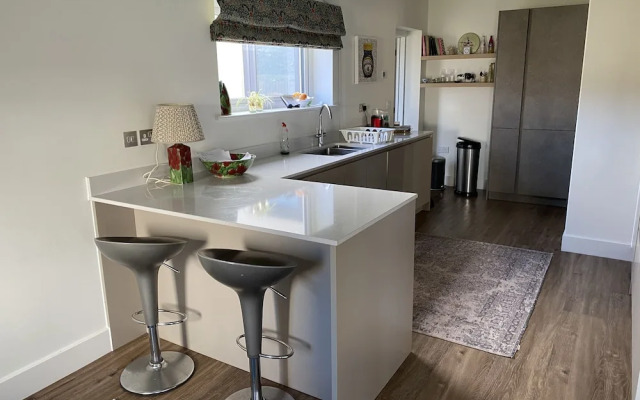 Impeccable 3-bed House - Topsham, Exeter